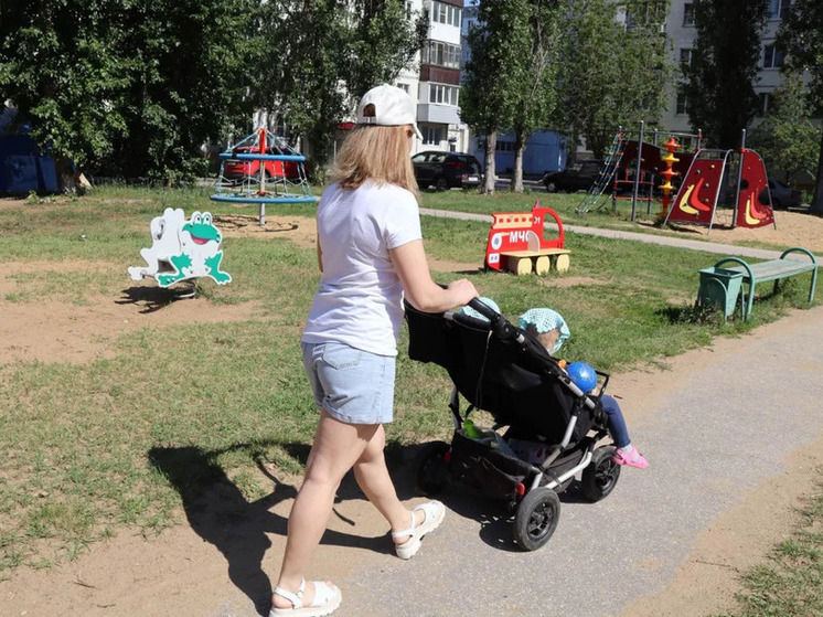 Нижегородские семьи могут пригласить к себе «социальных нянь»