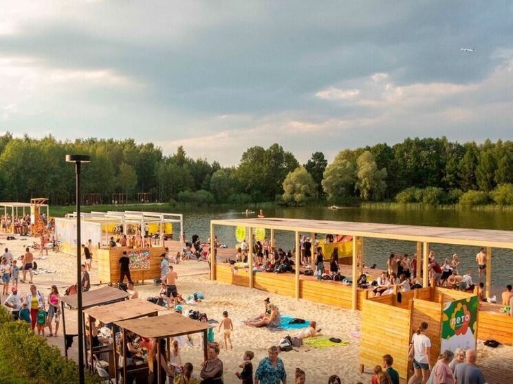 В Подмосковье 164 пляжа и набережных официально открыты для посетителей