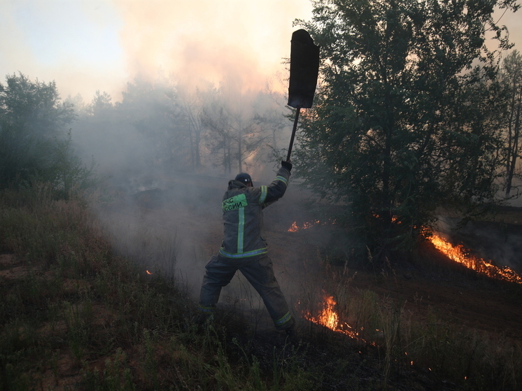 В районе Волгоградской области ввели режим повышенной готовности после пожара