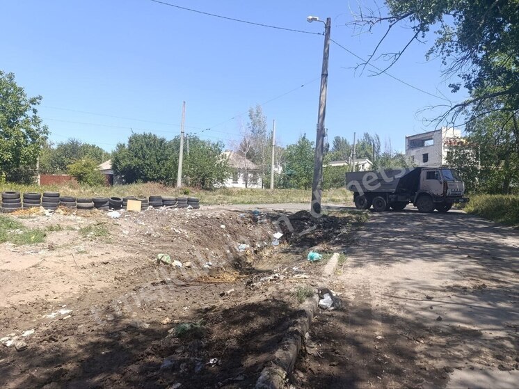 В Донецке продолжается работа по уборке мусора