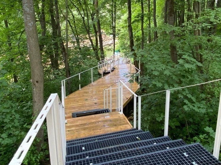 В Боровске похорошеет монастырский сад