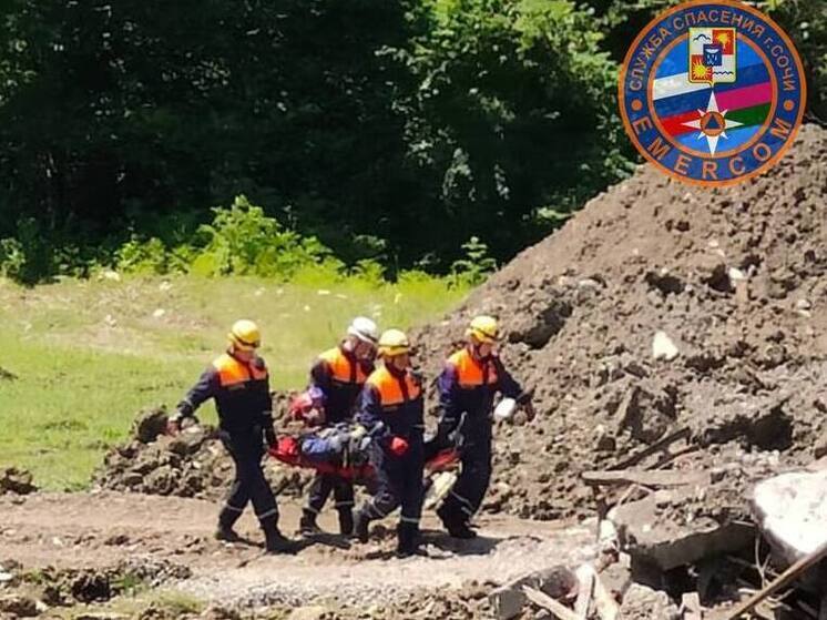 В Сочи прошла тренировка спасателей по эвакуации пострадавшего из труднодоступного каньона