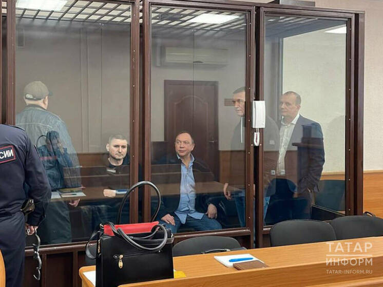 В Приволжский районный суд приостановил дело в отношении двух участников ОПГ «Зининские»