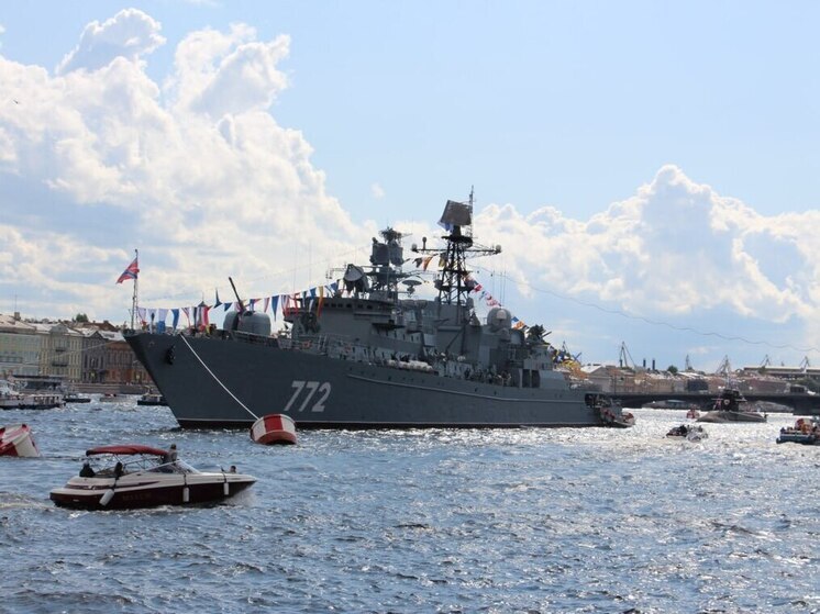 Кремль пообещал вовремя сообщить о мероприятиях ко Дню ВМФ