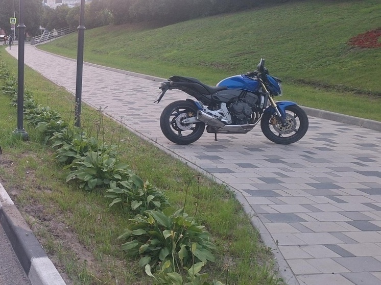 Под Смоленском на повороте к Богородицкому мотоциклист пострадал в ДТП