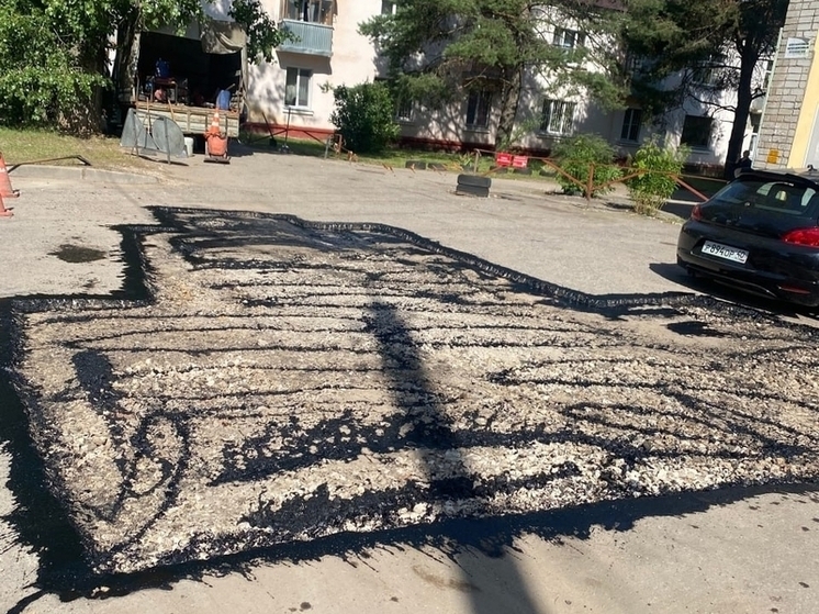 Калужан продолжают избавлять от ям