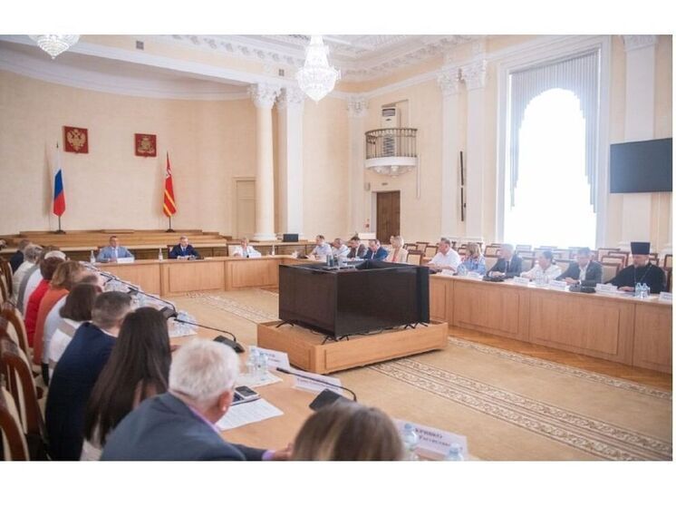 Василий Анохин принял участие в первом заседании VIII состава Общественной палаты Смоленской области