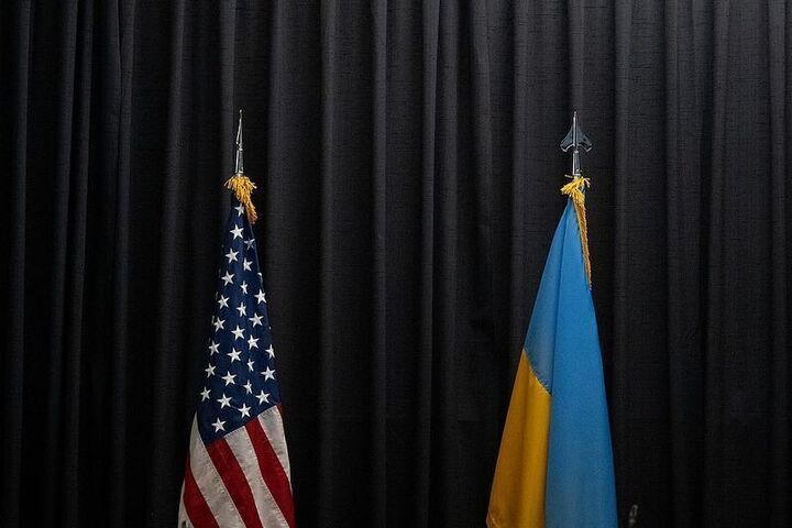 Politico: Трамп рассматривает пакет военной помощи Украине на сотни миллионов долларов