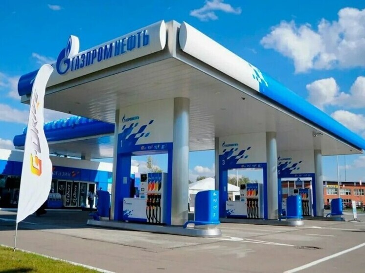 Автоледи похитила 370 тыс на тульской АЗС "Газпромнефти" и поехала в Краснодар