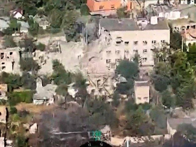 Под завалами дома в Алешках остаются люди