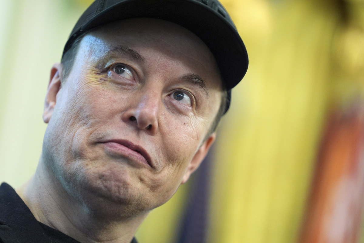 Появились подробности расследования скандала с чат-ботом Илона Маска