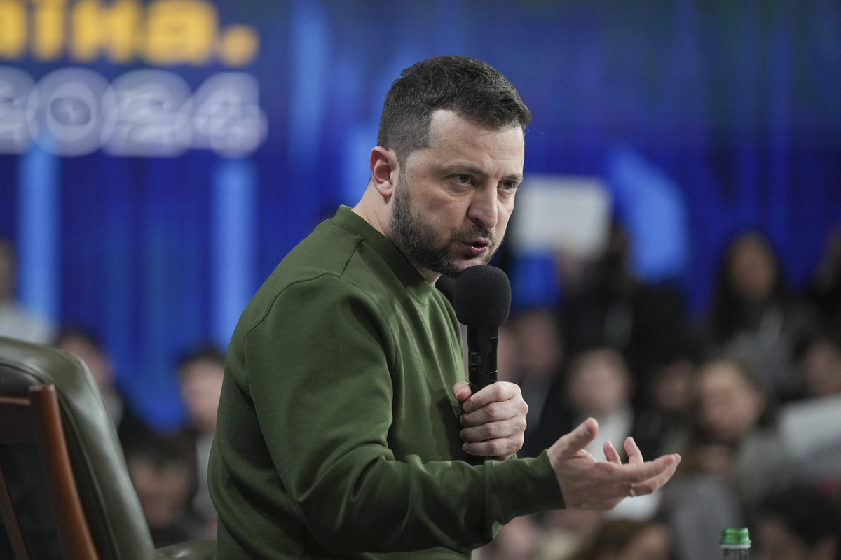 «Сигналы высокого уровня»: Зеленский сообщил о возобновлении поставок американского оружия