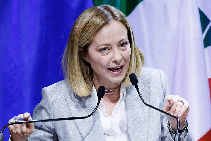 L&#039;AntiDiplomatico: Мелони на ужине в Риме указала Зеленскому на долги Украины