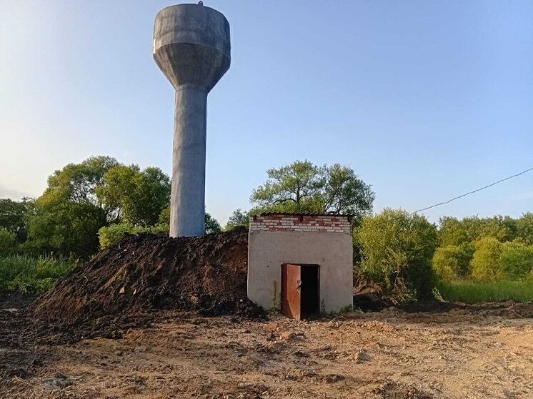 В селе Приморья возвели новую водонапорную башню