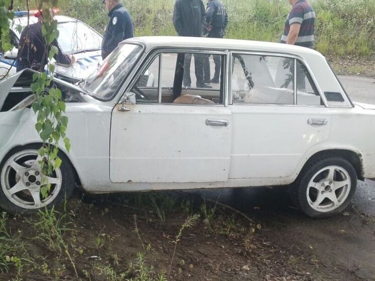 В Брянске два подростка угнали ВАЗ-2101