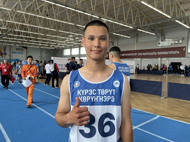 Оймяконский спортсмен Георгий Софронов установил новый рекорд Якутии по прыжкам через нарты на Играх Манчаары