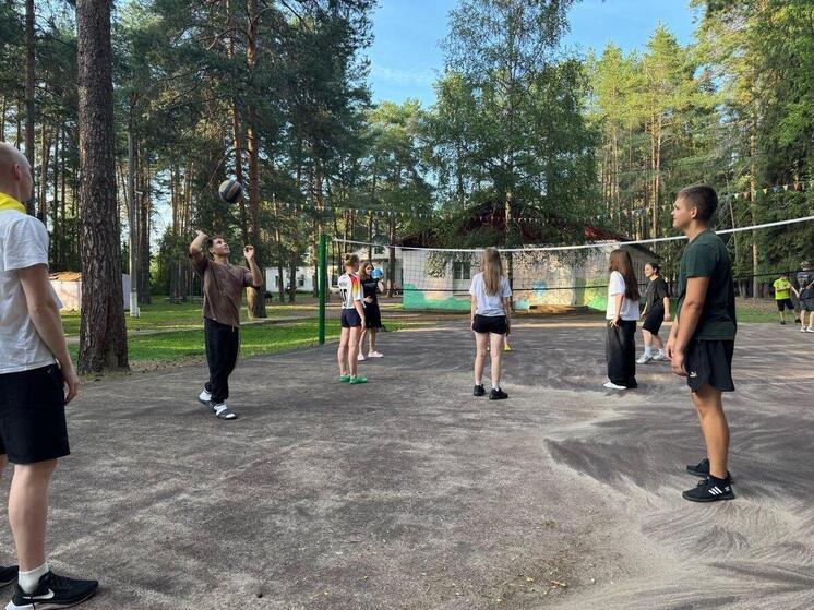 39 детей из Веселовского округа Запорожья отдыхают в летнем лагере в Кировской области