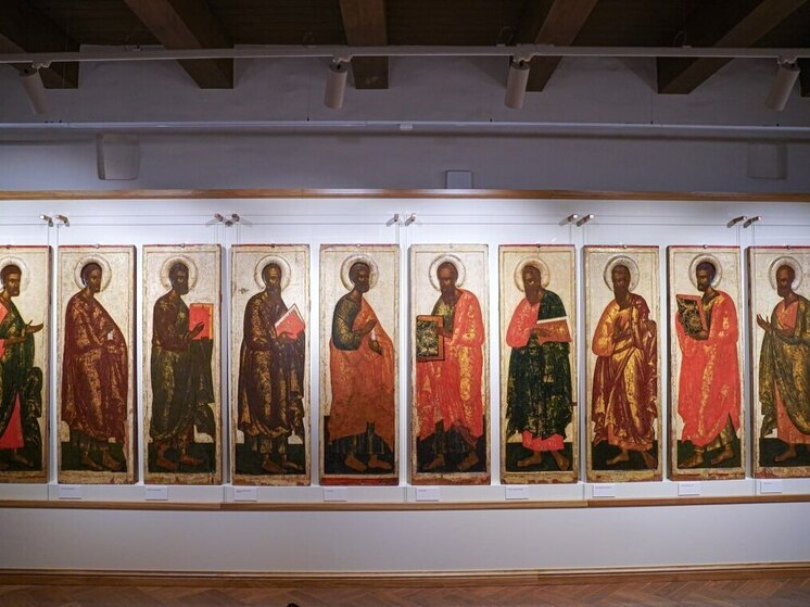 В Пскове отмечают День апостолов Петра и Павла: редкие иконы в экспозиции музея-заповедника ждут псовичей