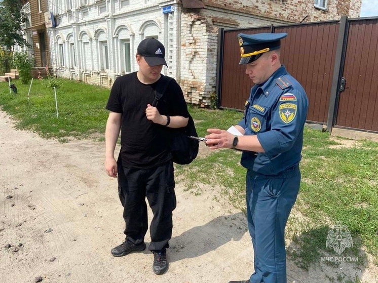 В Зауралье сотрудники МЧС ежедневно проводят противопожарные рейды