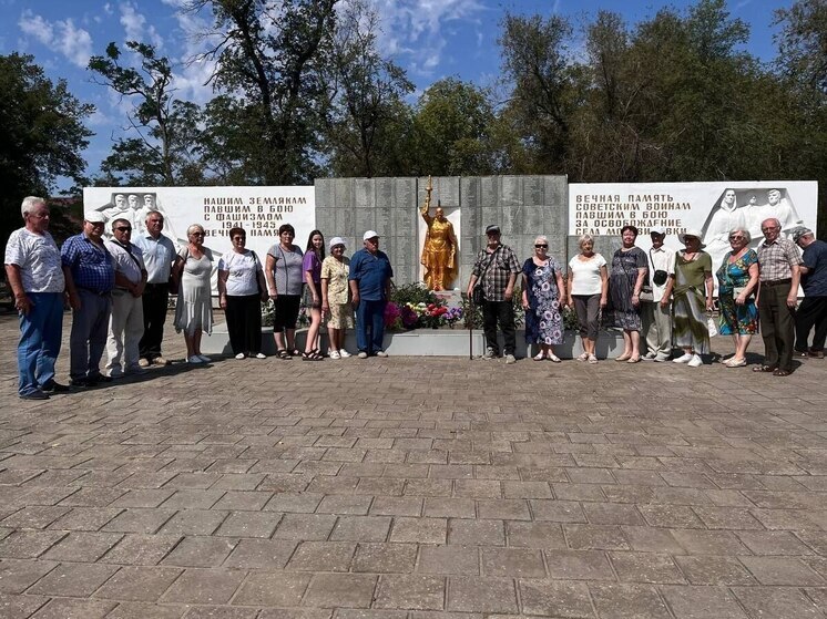 В запорожской Мордвиновке ветераны почтили память героев войны