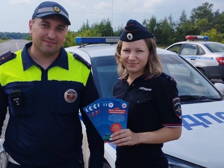 В Зауралье автоинспекторы вышли на трассы, чтобы напомнить водителям о ПДД