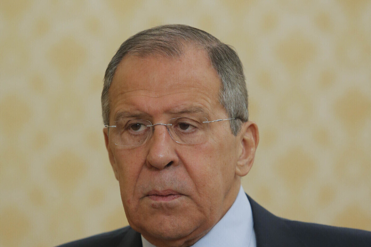 Лавров на встрече с Ким Чен Ыном пошутил про вредную привычку