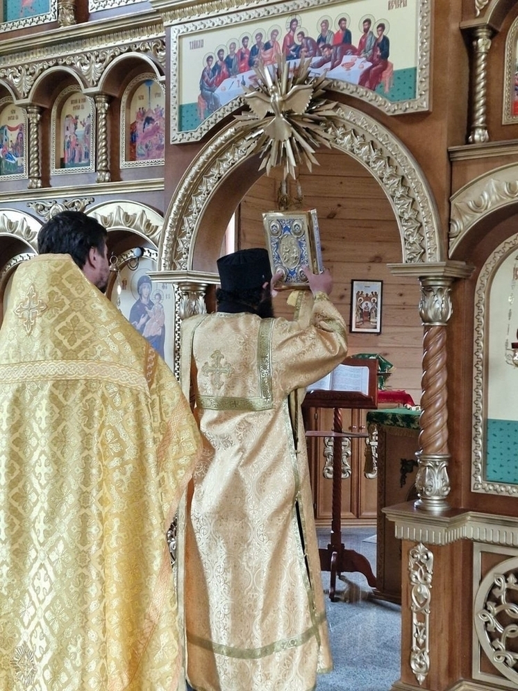 В селе Тоора-Хем (Тува)  православные отметили в храме престольный праздник