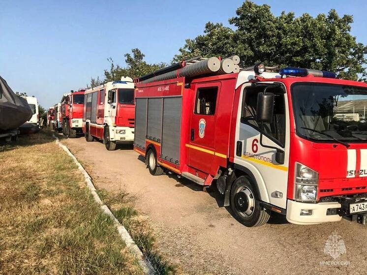Аэромобильная группировка направлена из Севастополя для тушения пожара в Крыму