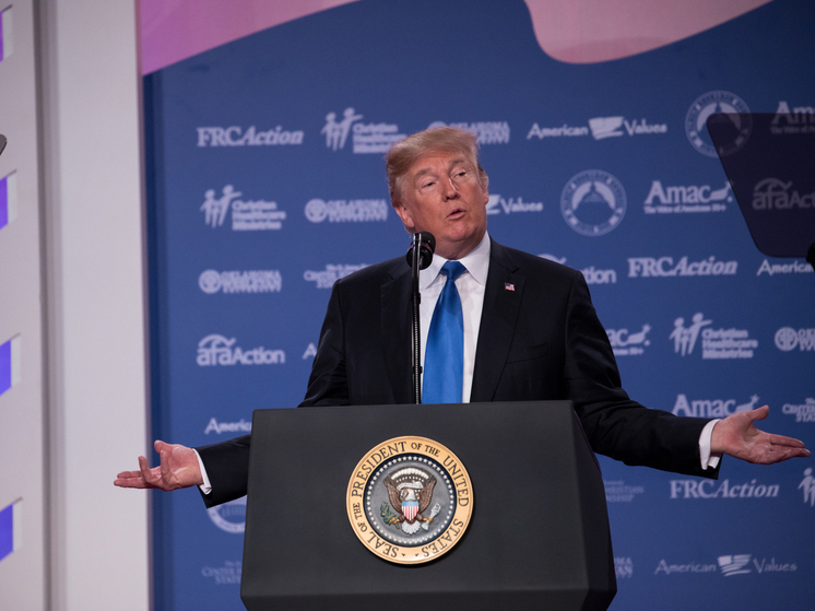 CBS: Трамп прорабатывает вариант дополнительных поставок вооружений для Киева