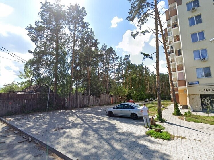 В Екатеринбурге возник ночной конфликт жильцов дома со строителями