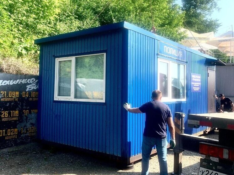 На набережной Владивостока возвели новый пост полиции