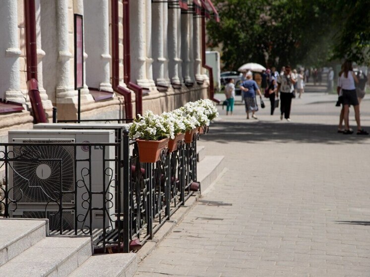 В Благовещенске ограничили железнодорожный переезд на Калинина