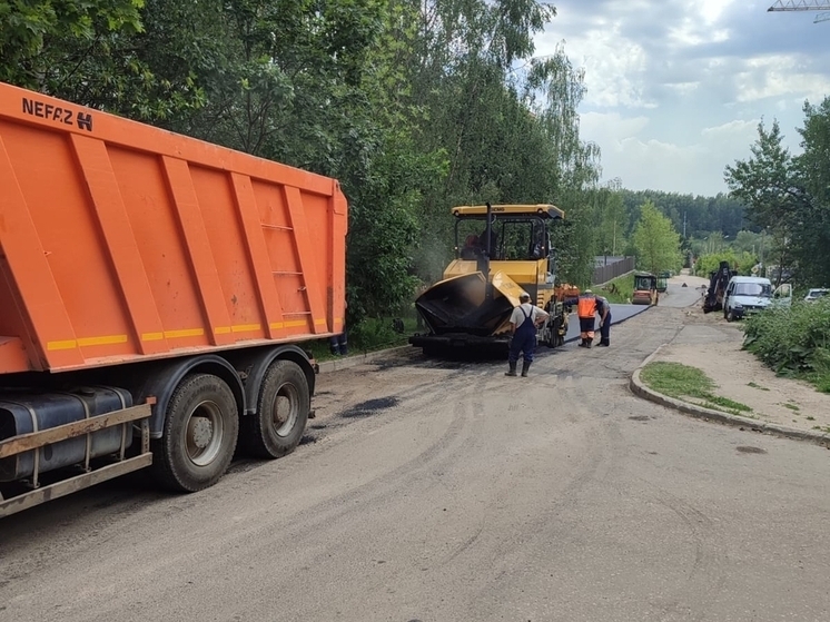 Смоленскавтодор продолжает ремонт улицы Марии Октябрьской