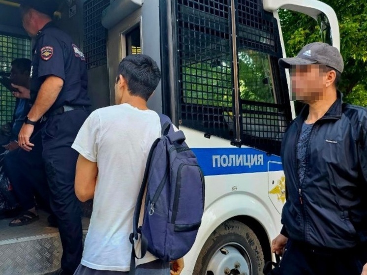 Студент из Самары заплатит 250 тысяч за фиктивную регистрацию 21 иностранца