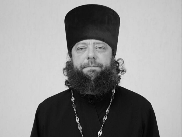Днем 12 июля в Алтайском крае на трассе Бийск — Барнаул произошло смертельное ДТП, в котором погибли пять человек. Как стало известно, одной из жертв страшной аварии стал многодетный священник, иерей Алексий Штык.