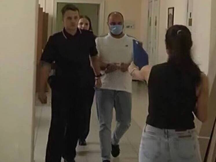 В Нижнем задержан начальник полиции аэропорта за взятки от мигрантов