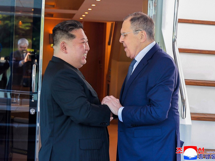 Визит Лаврова в КНДР вызвал нервную реакцию на Западе