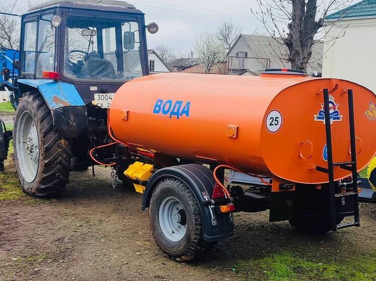 Для двух ставропольских сёл приобрели коммунальную технику