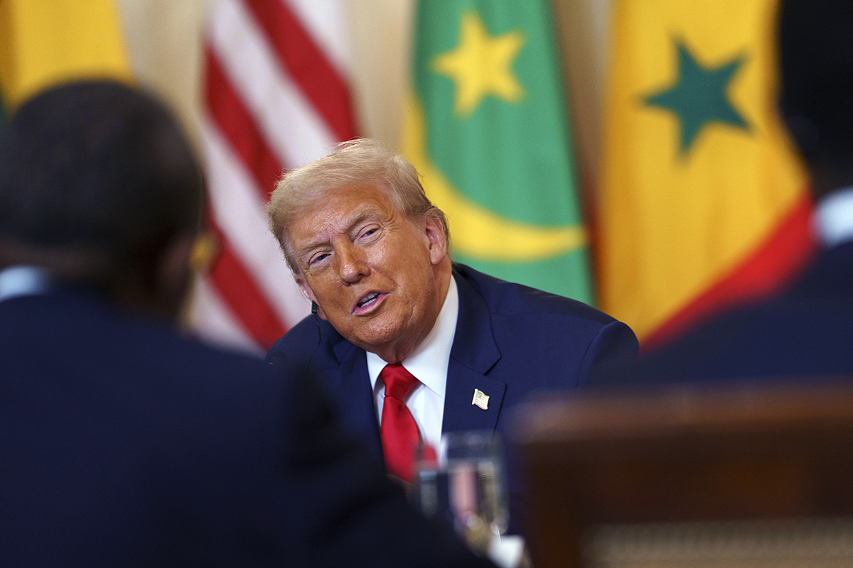 Трамп усиливает давление на протестующих против миграционной политики