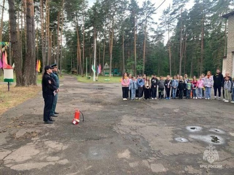 Орловские спасатели провели мастер-класс по безопасности для детей