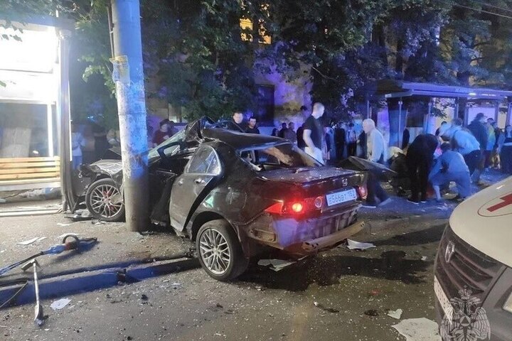 Пострадавший в аварии на Бекетова ребенок скончался в больнице