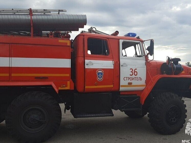 В Томаровке пожарные спасли 45-летнего собственника из горящей квартиры