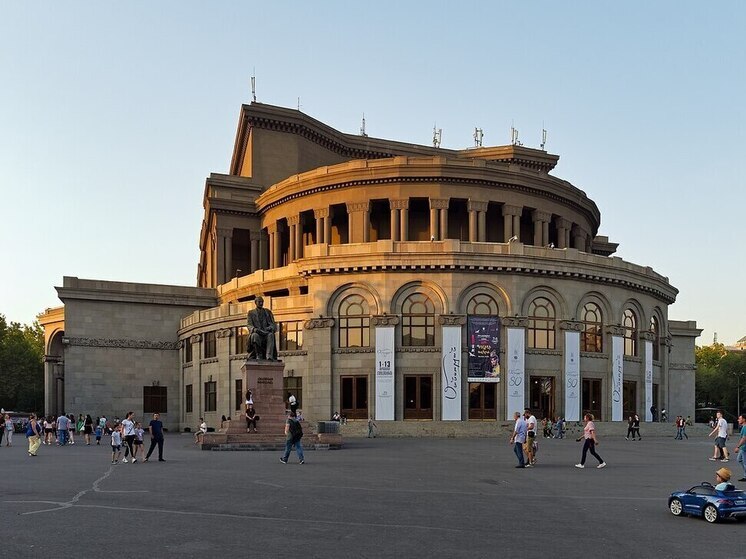 В Ереване стартовала бессрочная сидячая забастовка в защиту прав арцахцев