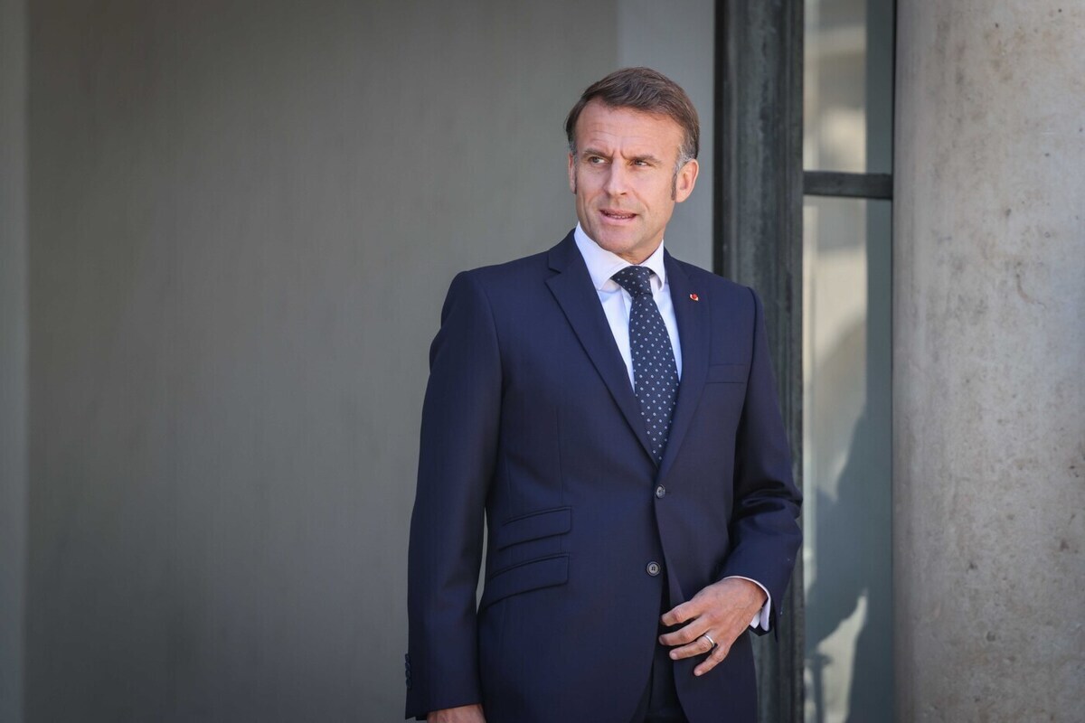 Макрон объявил о создании 50-тысячного контингента для Украины
