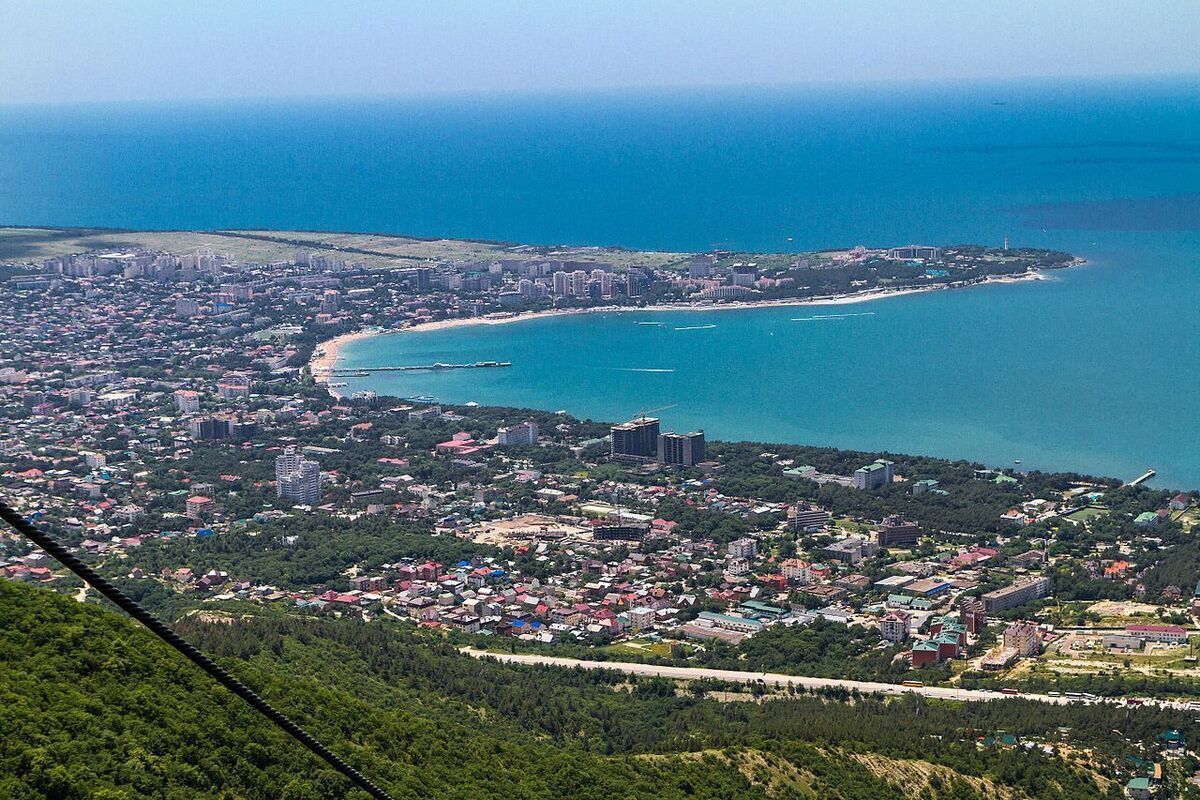 Время в пути из столицы до вновь открытого аэропорта Геленджика теперь как до Африки