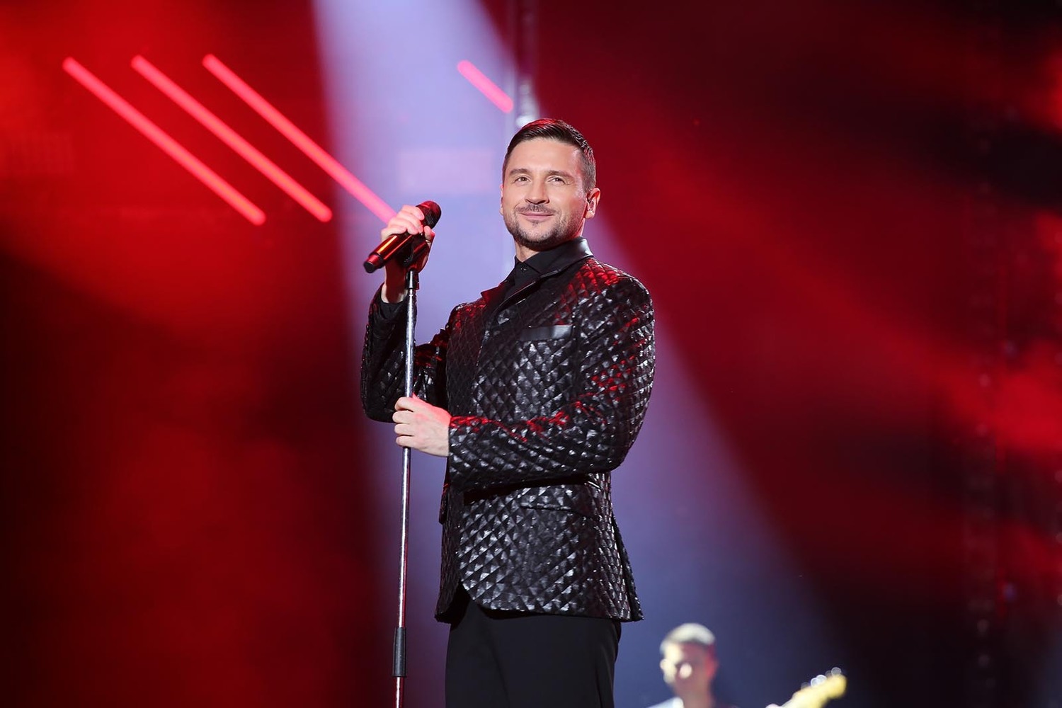 Зрители на концерте Сергея Лазарева / Público en el concierto de Sergey Lazarev