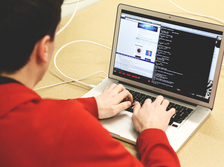 Во Владивостоке задержали участников ОПГ, торговавших наркотиками через даркнет