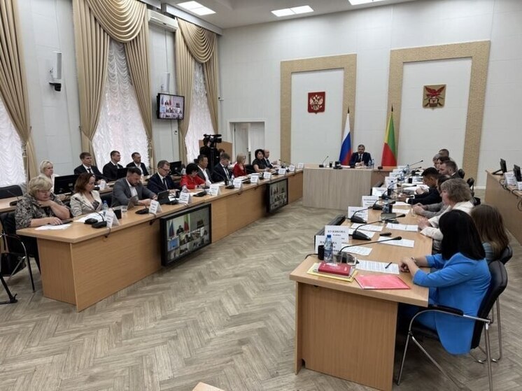 Осипов поручил ликвидировать последствия паводков и подготовится к новым