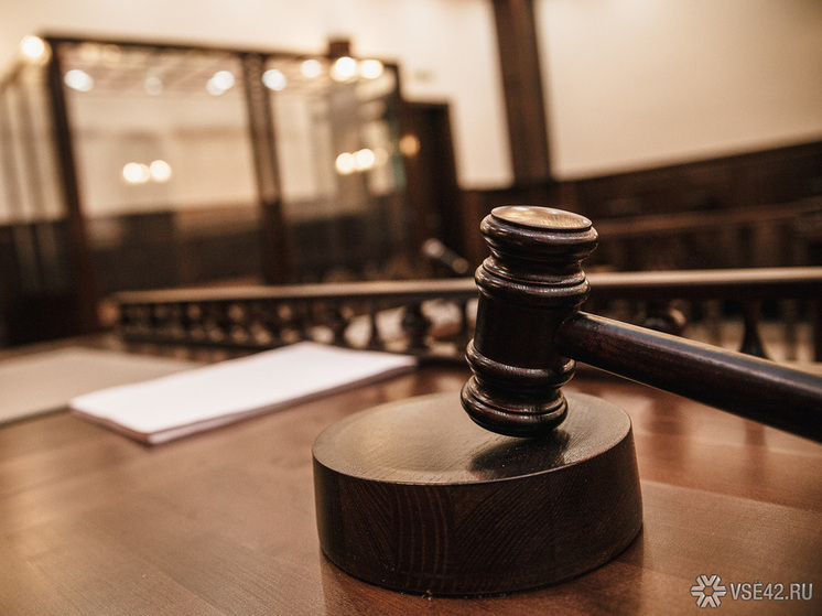 Житель Кузбасса предстанет перед судом по обвинению в жестоком обращении с ребенком