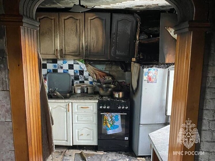 Семейная пара из Хакасии спасла горящую кухню